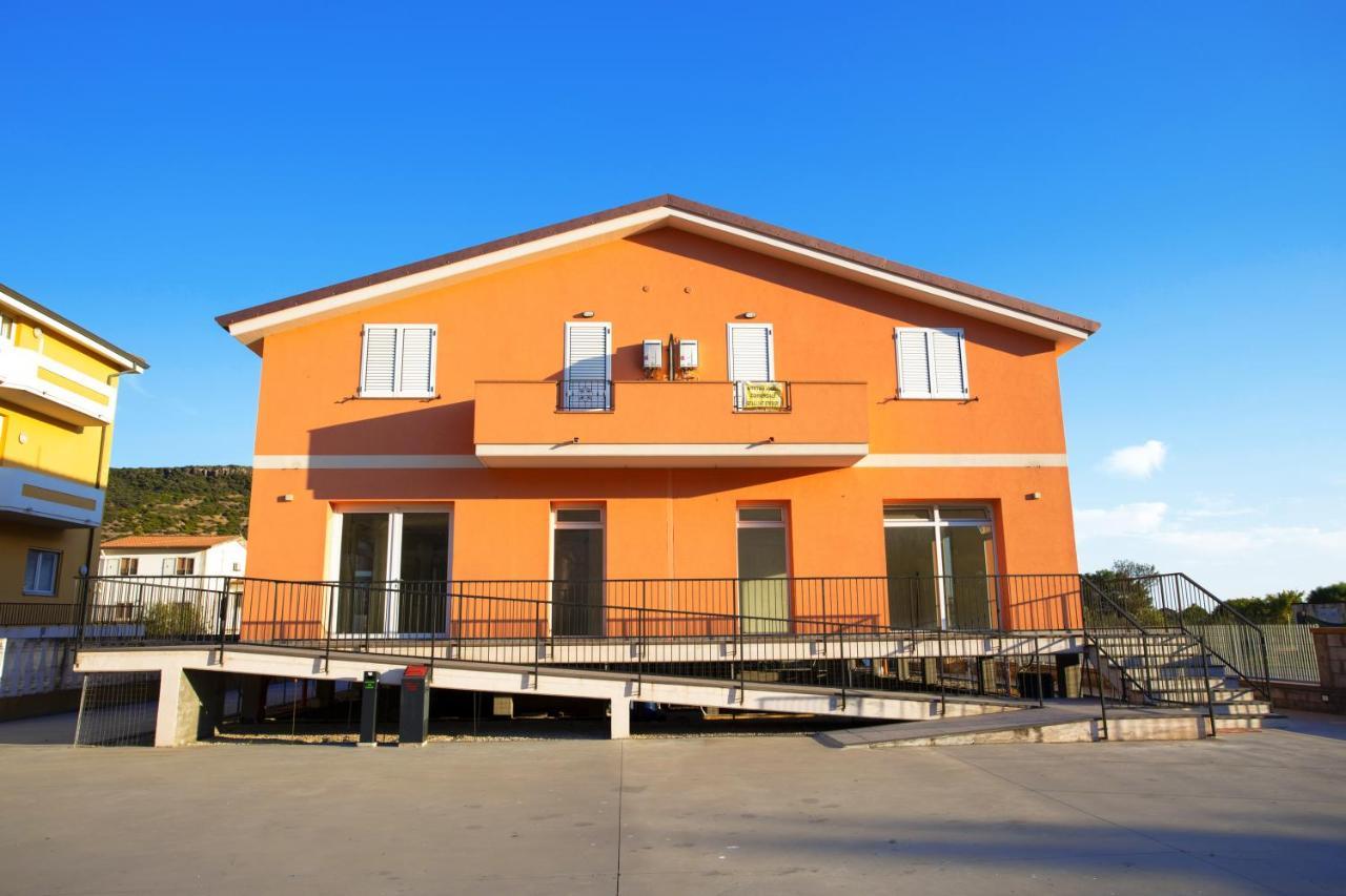 Hotel Le Orchidee Bosa Exterior foto